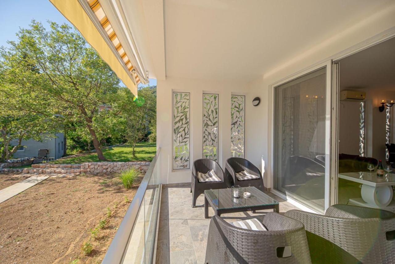 The White House Villa Thurmani Exterior photo